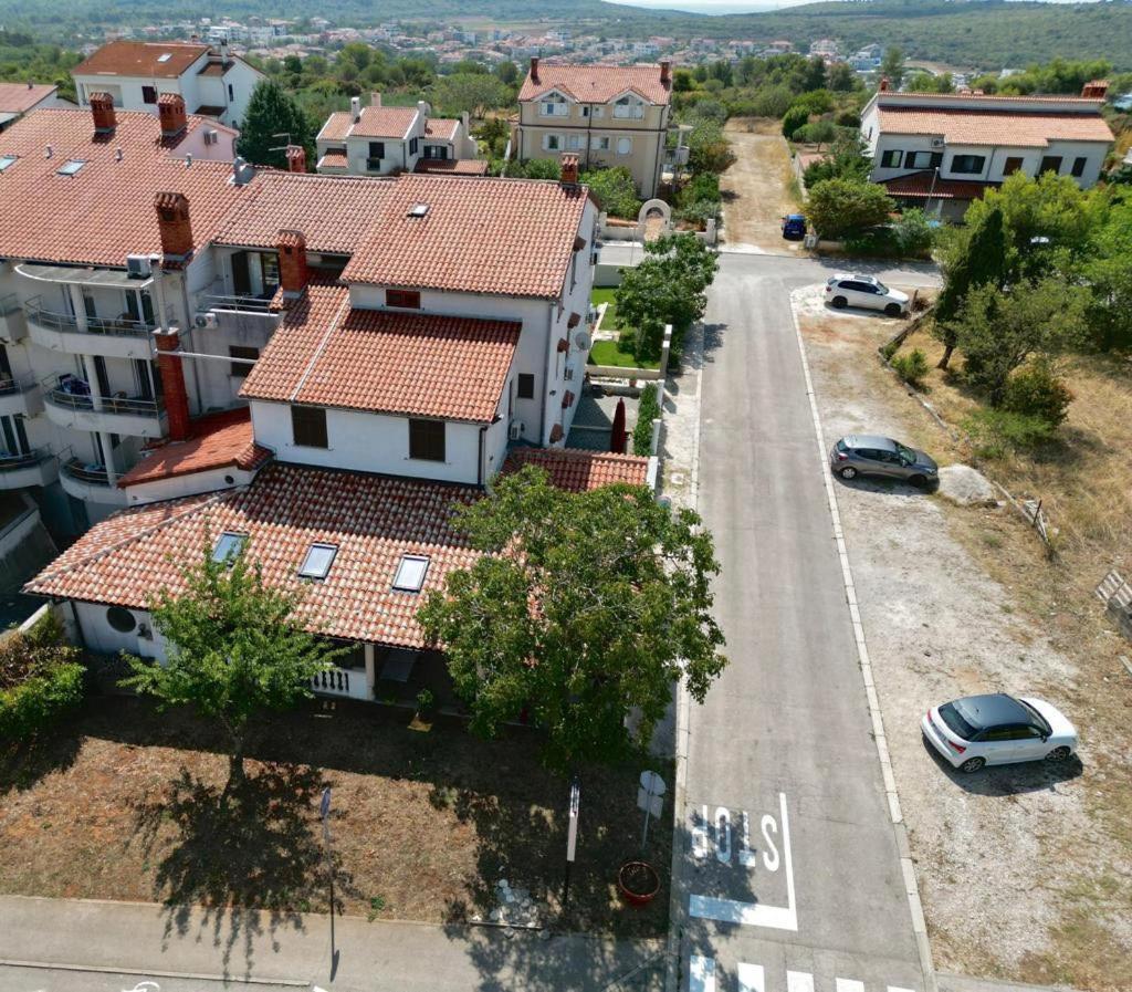 Linc Rooms & Apartments Banjole Exterior foto