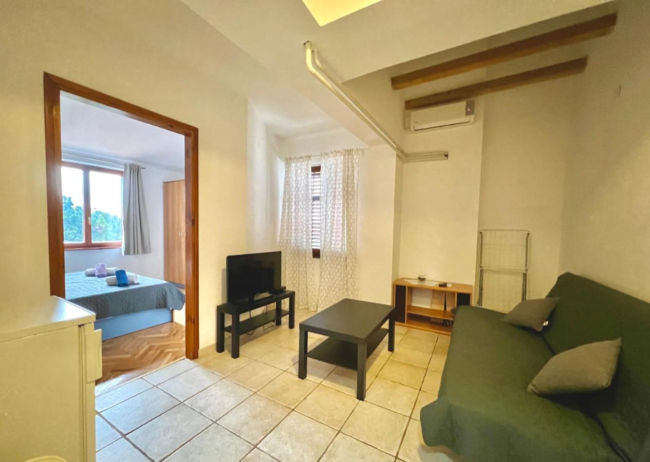 Linc Rooms & Apartments Banjole Exterior foto